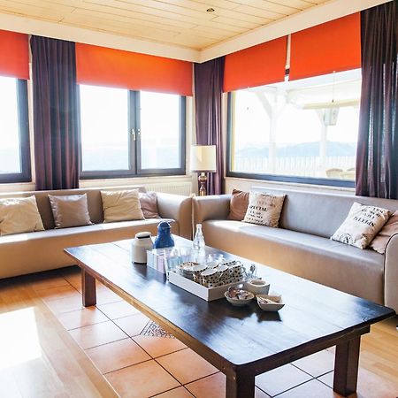 Beautiful Holidayhome With Sauna And Terrace Harscheid Zewnętrze zdjęcie